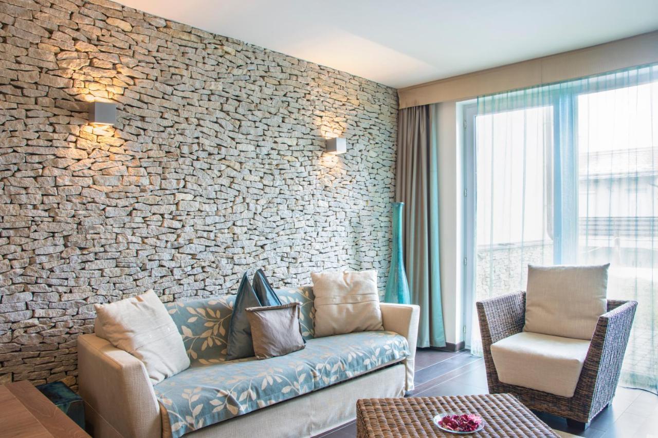 Echo Residence All Suite Hotel Тихань Экстерьер фото