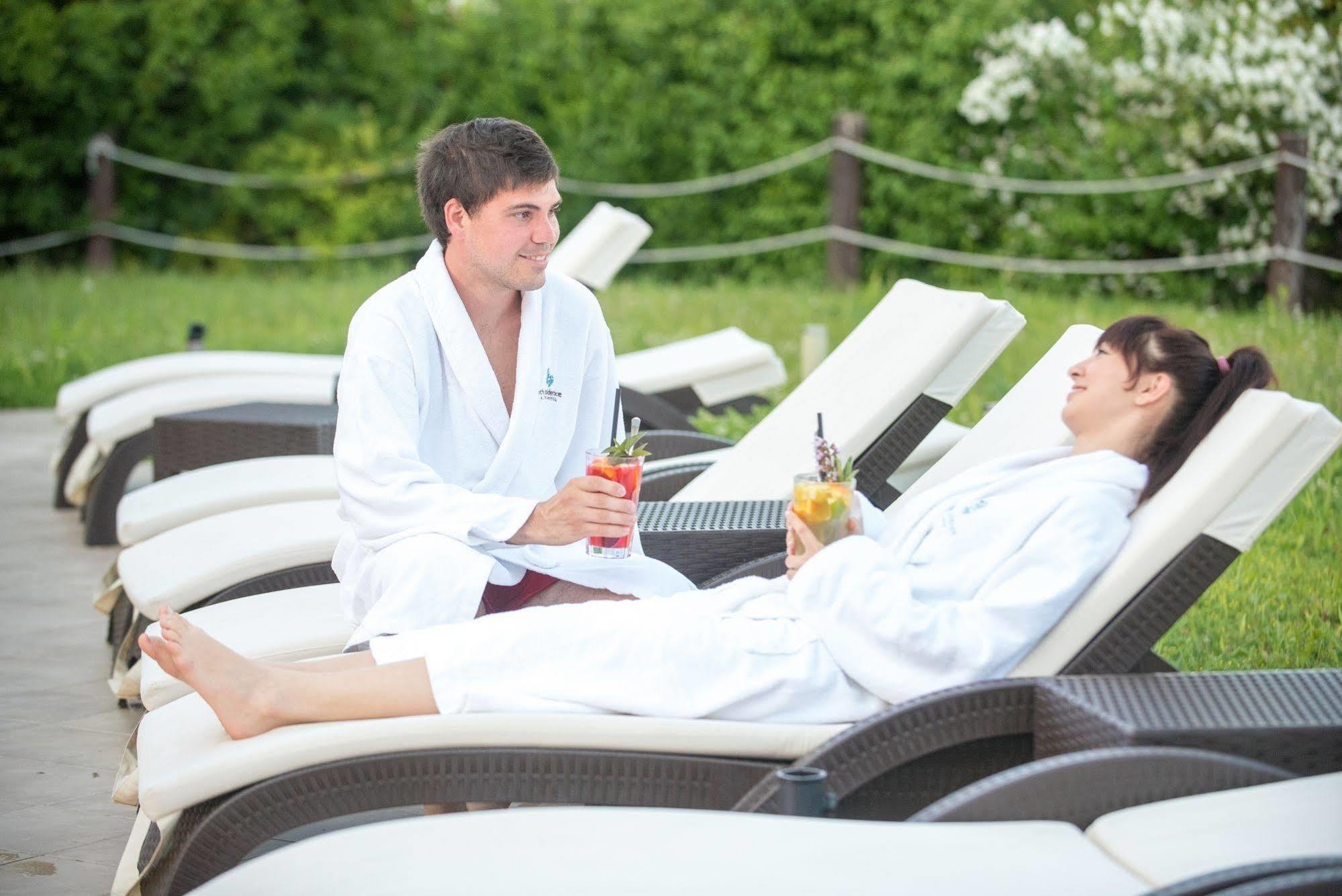Echo Residence All Suite Hotel Тихань Экстерьер фото